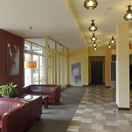 Hotel Gorzow กอร์ซุฟเวียลคอปอลสกี ภายนอก รูปภาพ
