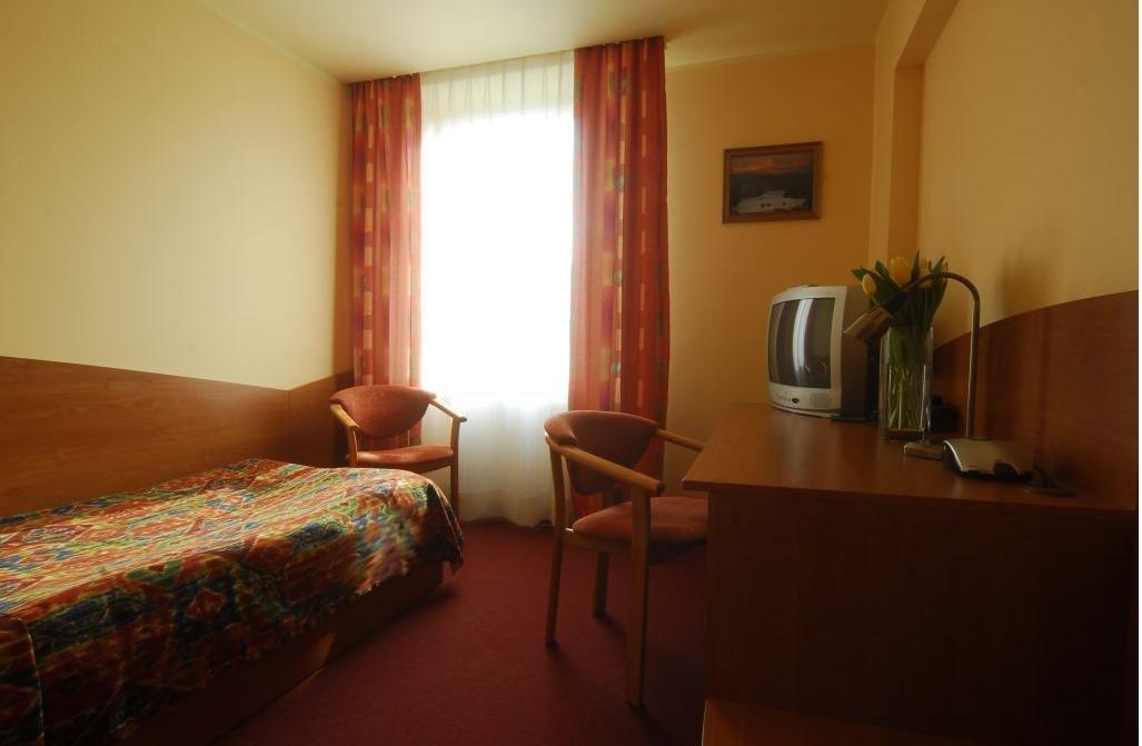 Hotel Gorzow กอร์ซุฟเวียลคอปอลสกี ห้อง รูปภาพ